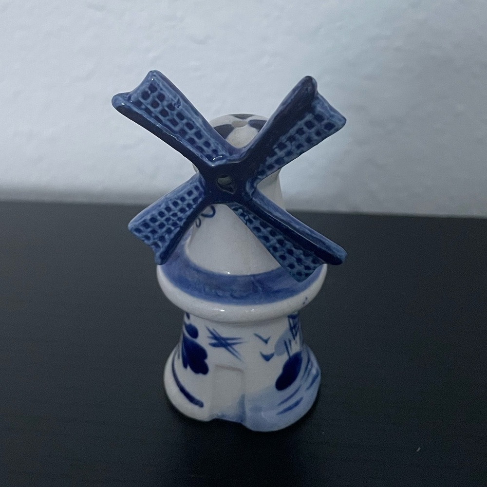 Vintage Porcelain Holland Salt Shaker Windmills.